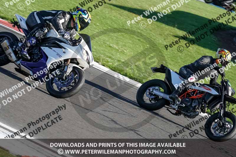 donington no limits trackday;donington park photographs;donington trackday photographs;no limits trackdays;peter wileman photography;trackday digital images;trackday photos